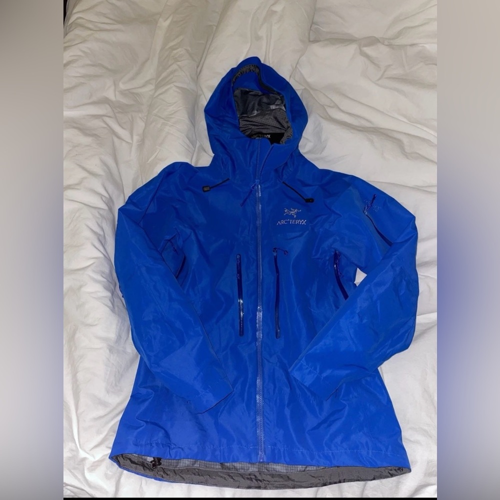 arcteryx alpha sv jacket womens size large